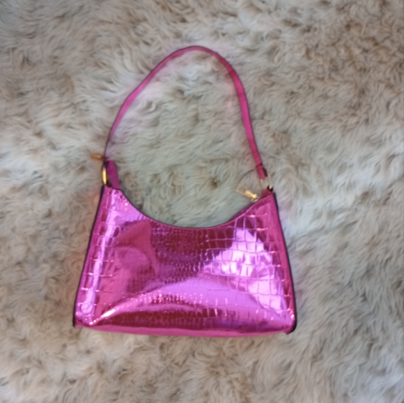 HOT PINK CROCODILE PURSE - Picture 5 of 10